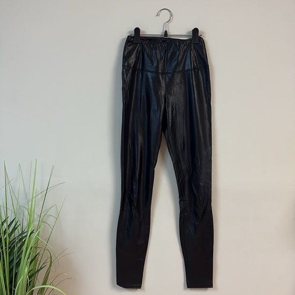 Aritzia Wilfred Free Black faux leather leggings size S - Picture 2 of 4